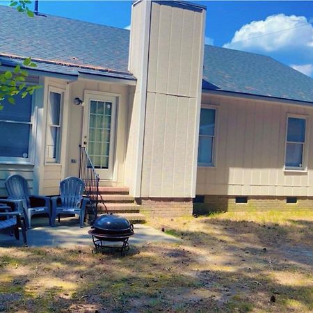 B1 Guest House Hope Mills Εξωτερικό φωτογραφία