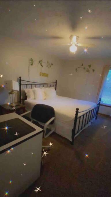 B1 Guest House Hope Mills Εξωτερικό φωτογραφία